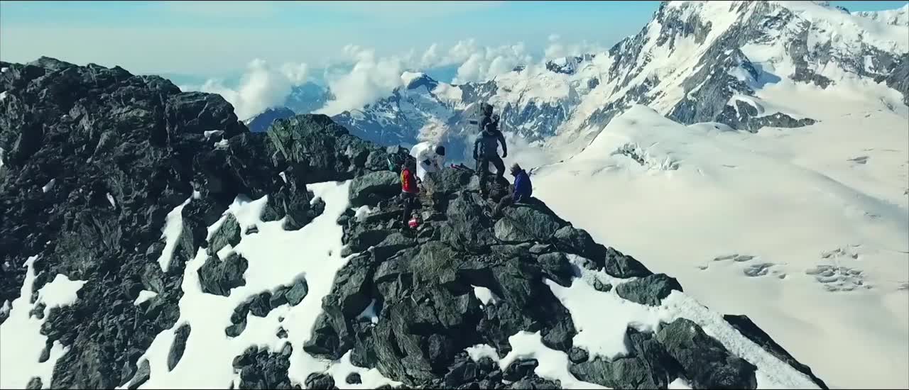 Adventure and Faith in der Natur